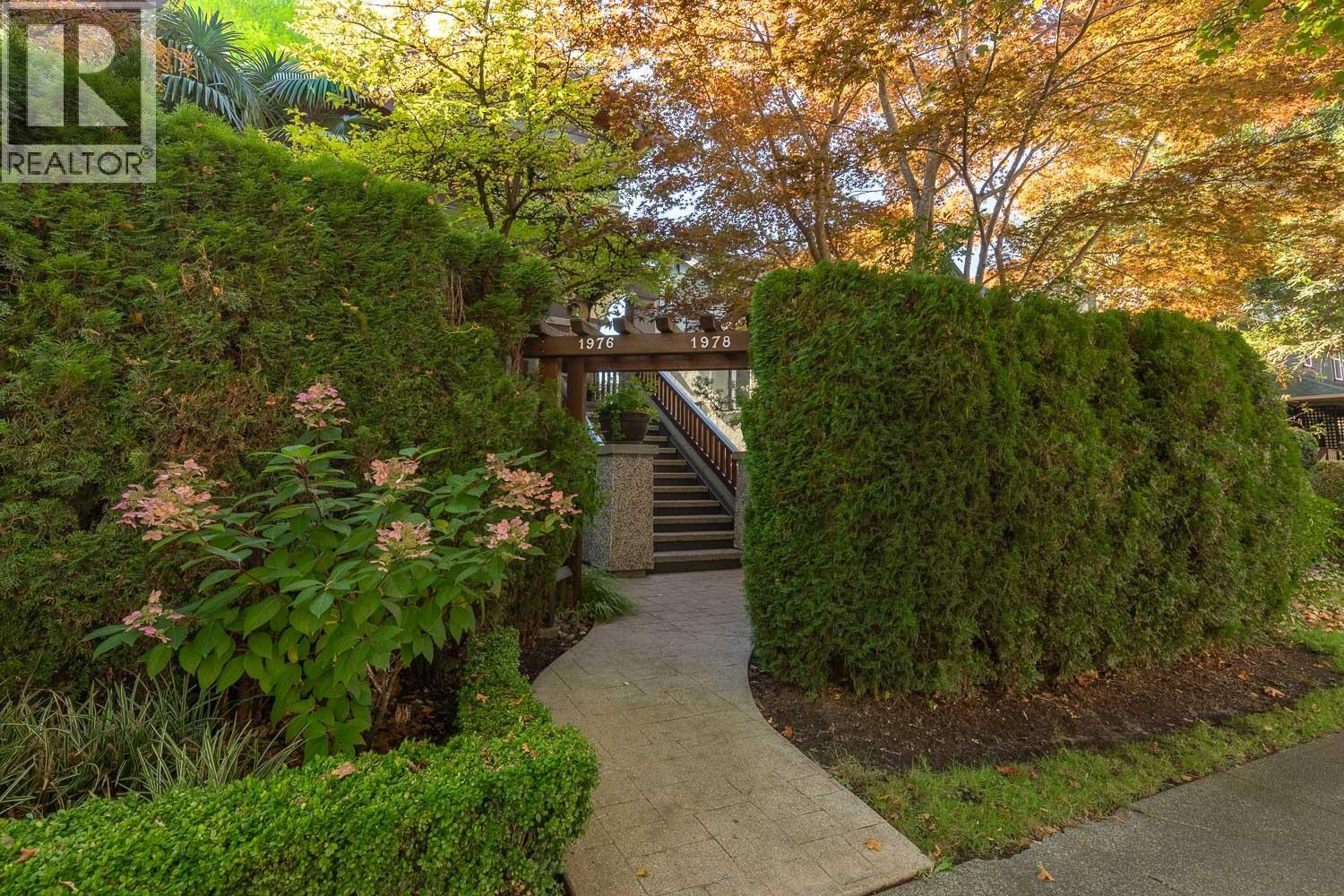 1976 W 12th Avenue Property Photo 8