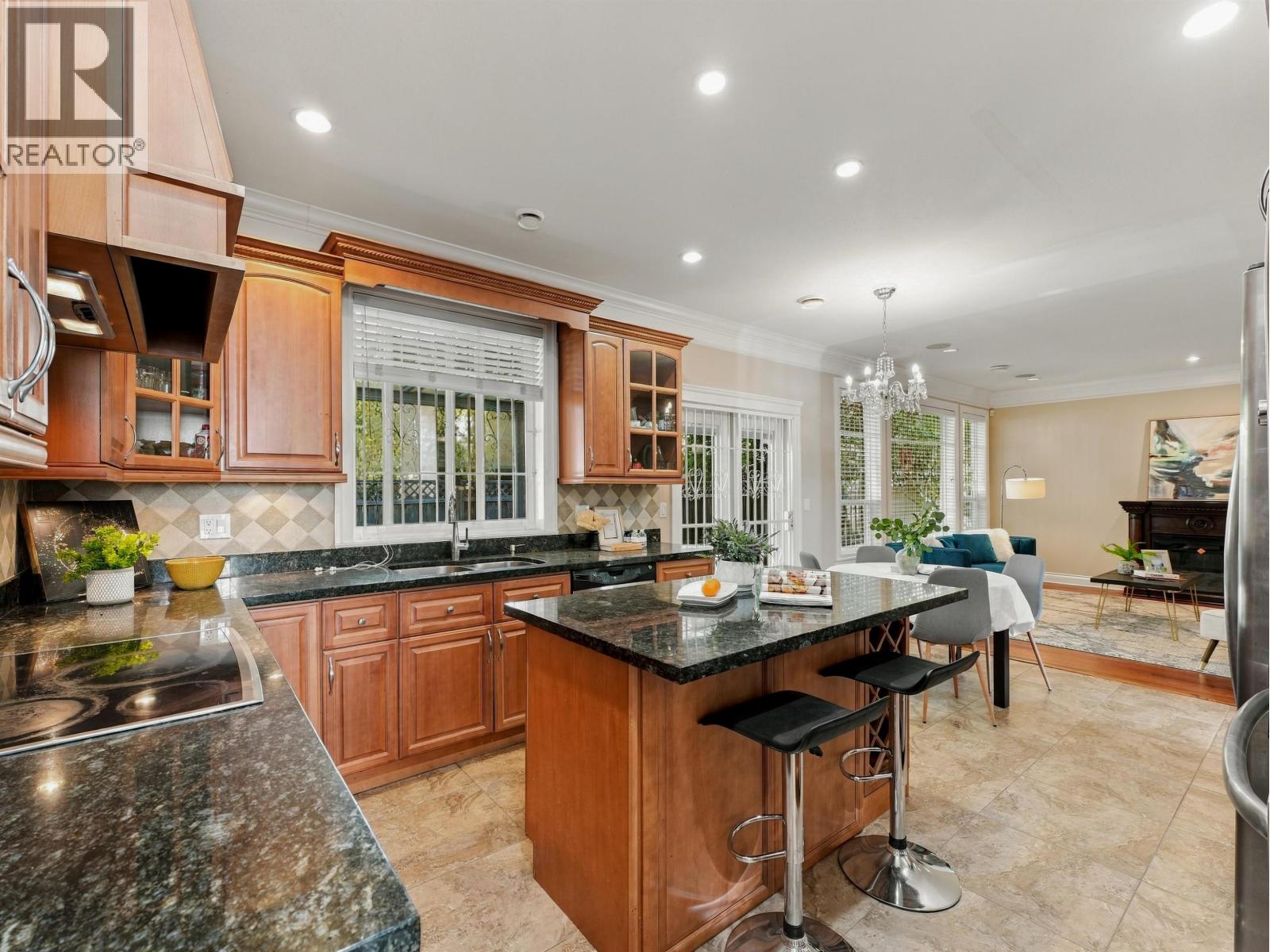 5631 Clearwater Drive Property Photo 16