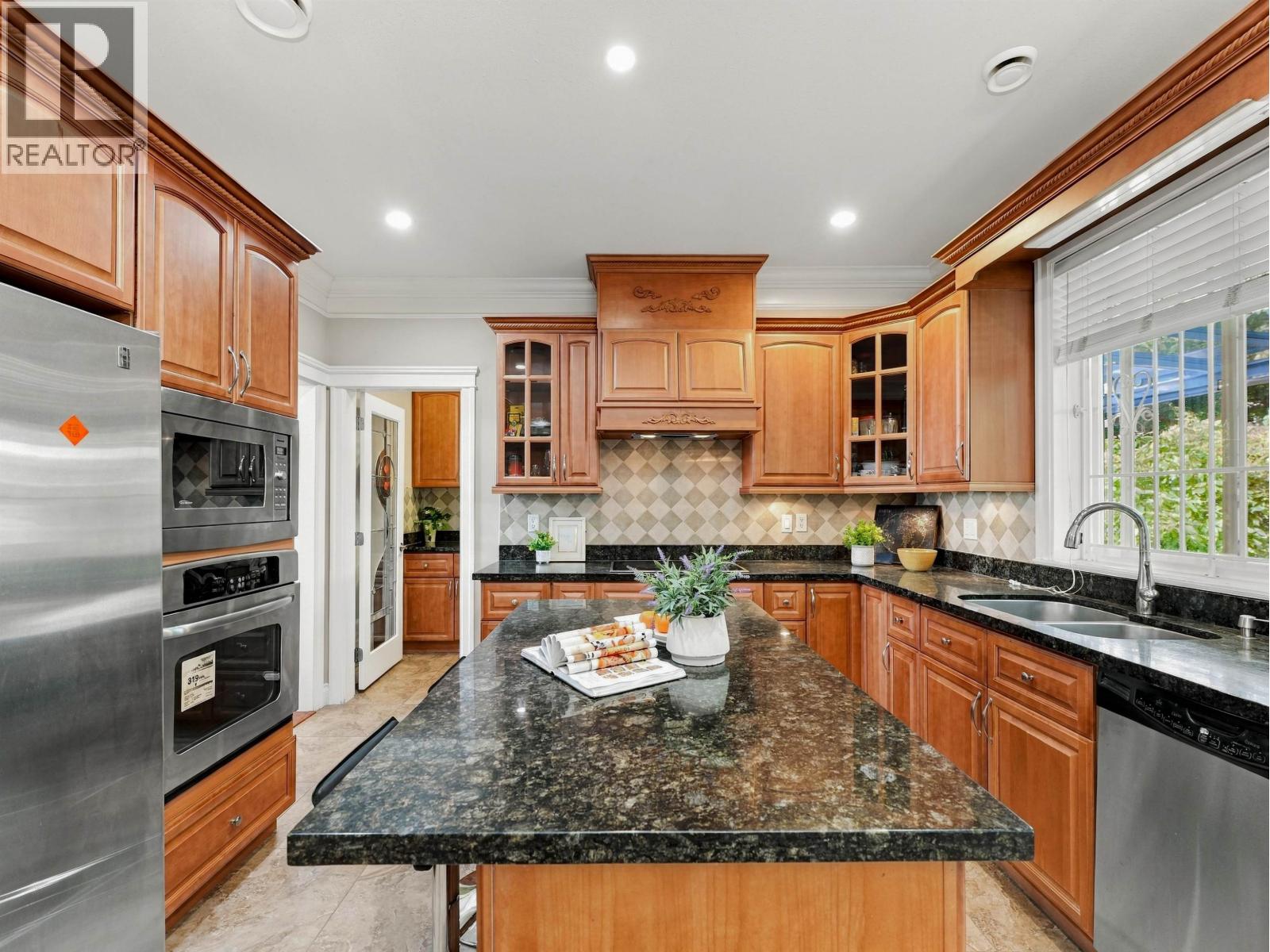 5631 Clearwater Drive Property Photo 17