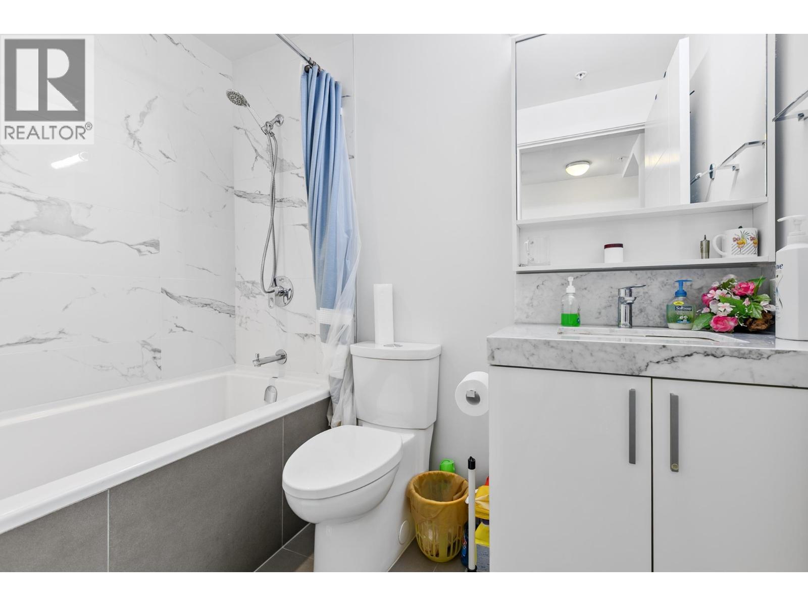 516 5599 Cooney Road Property Photo 15