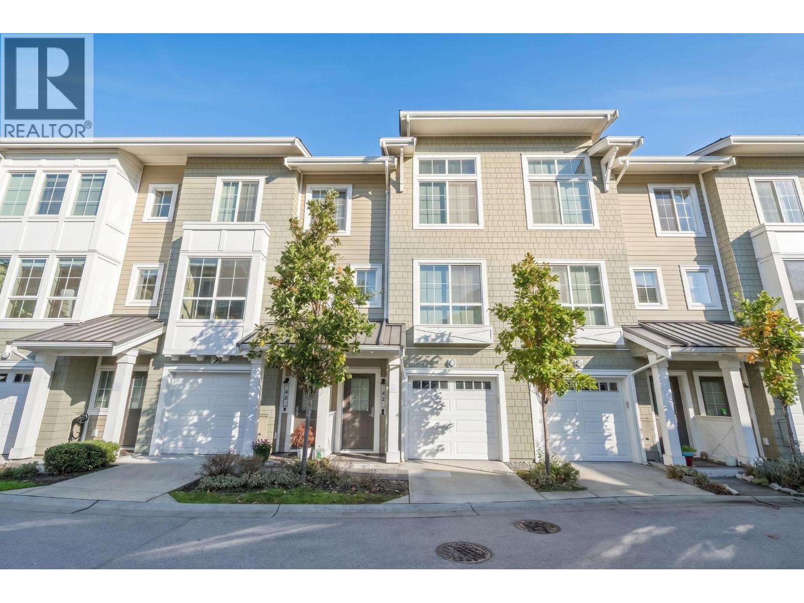 43 5551 ADMIRAL WAY Property Photo 1