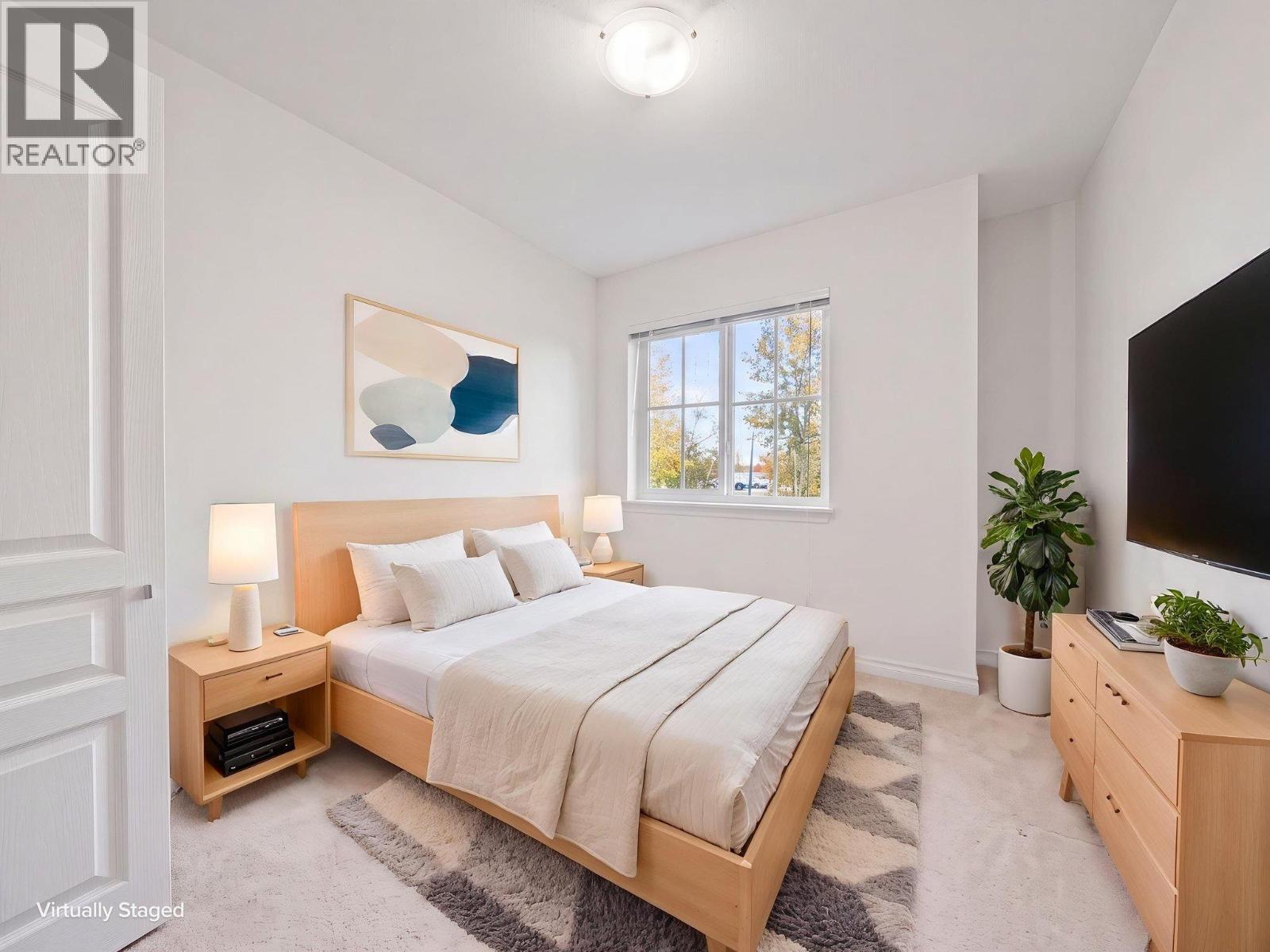 43 5551 Admiral Way Property Photo 11