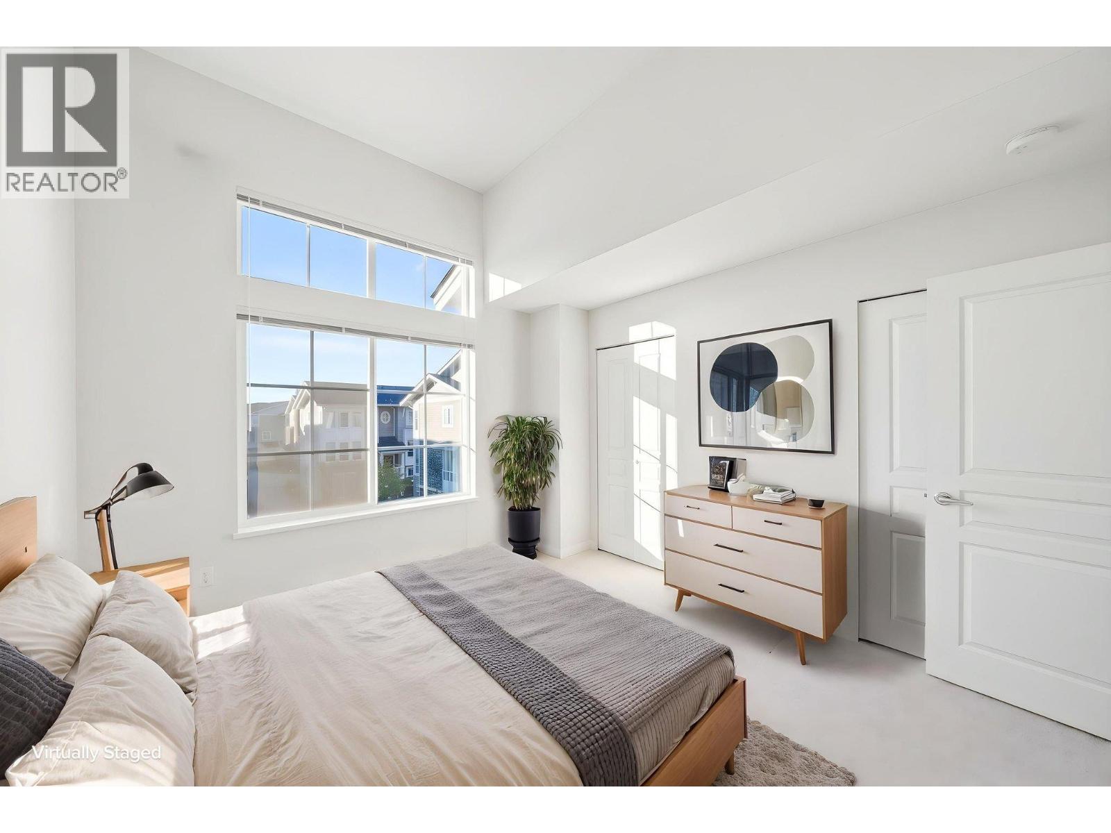 43 5551 Admiral Way Property Photo 13