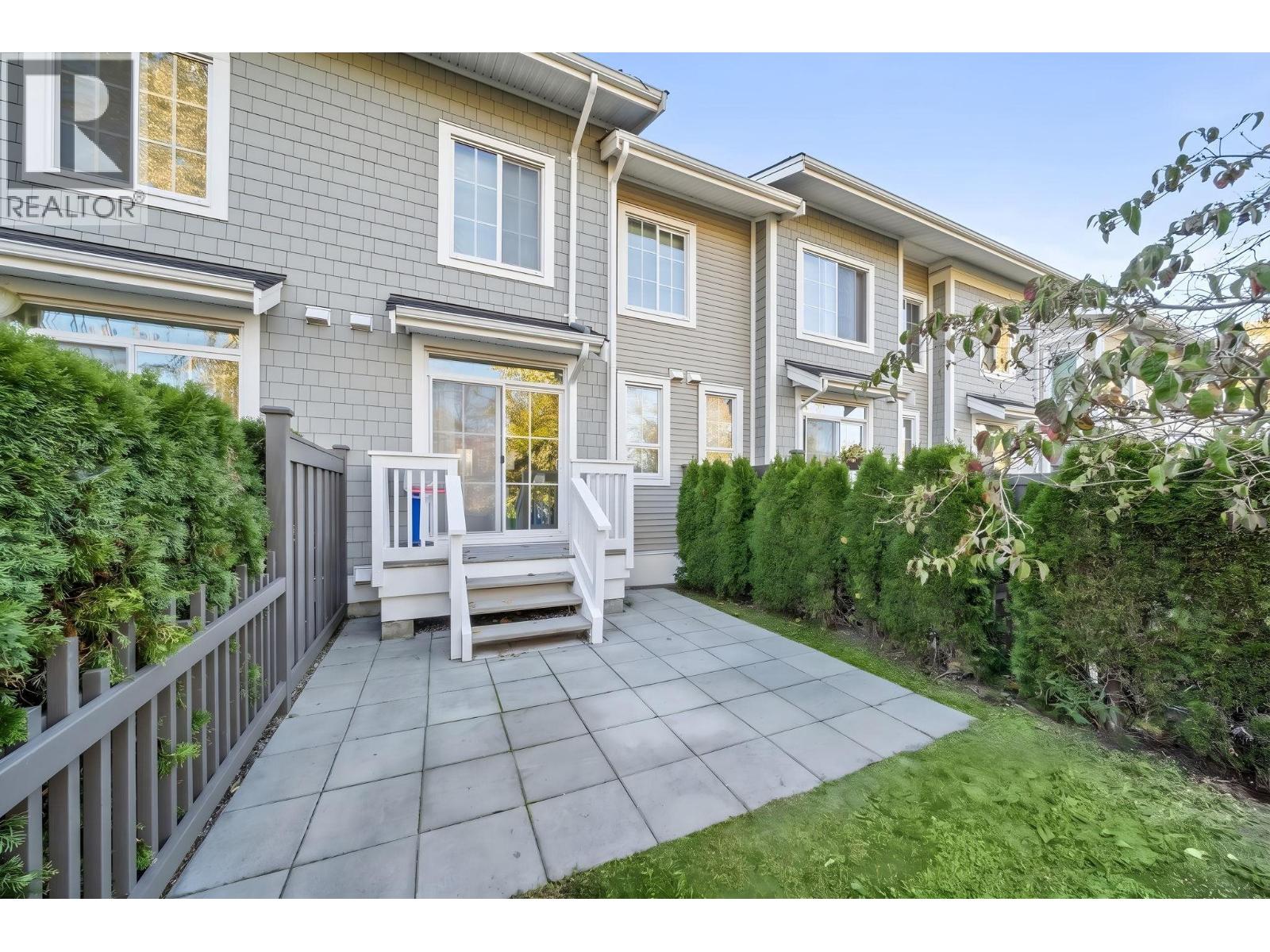 43 5551 Admiral Way Property Photo 18