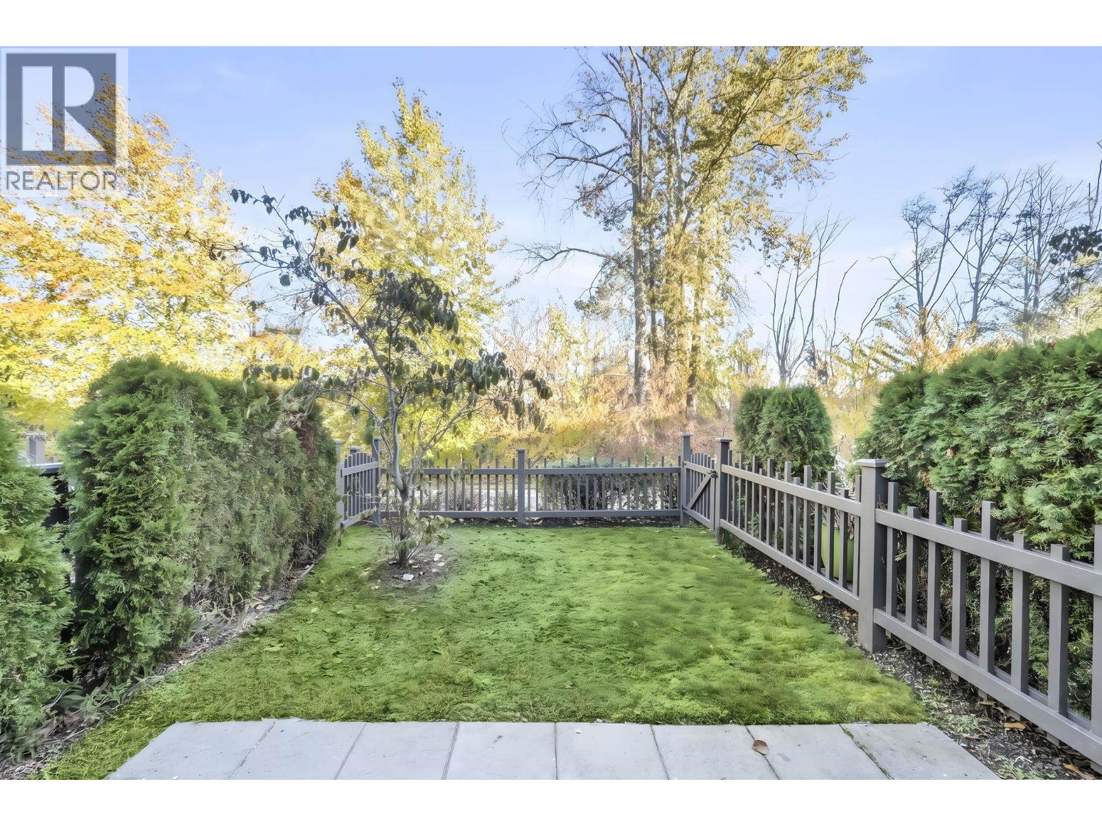 43 5551 Admiral Way Property Photo 21