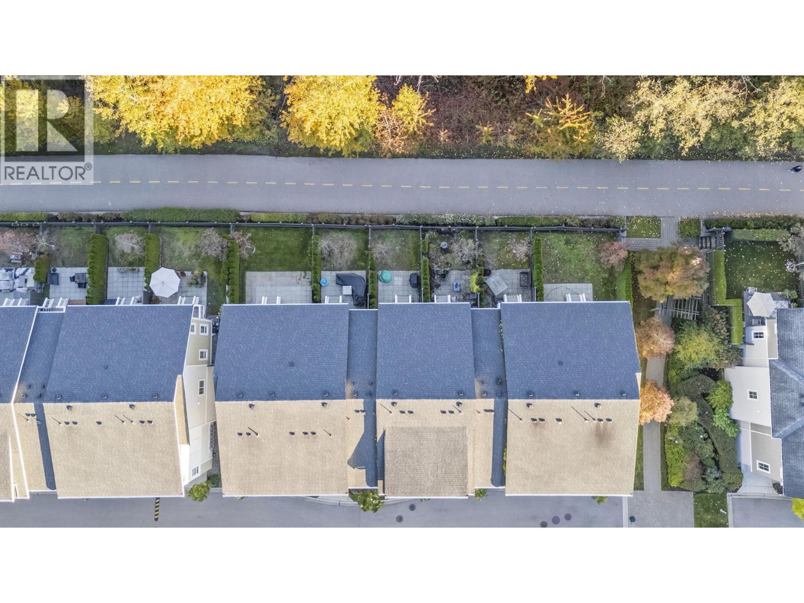 43 5551 Admiral Way Property Photo 26