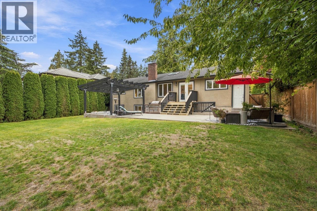 5788 Crown Street Property Photo 11