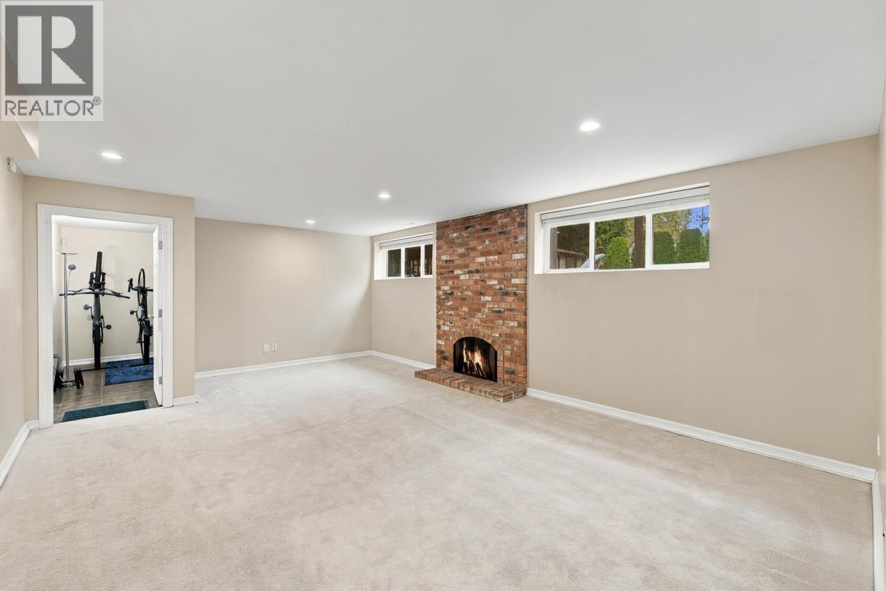5788 Crown Street Property Photo 31