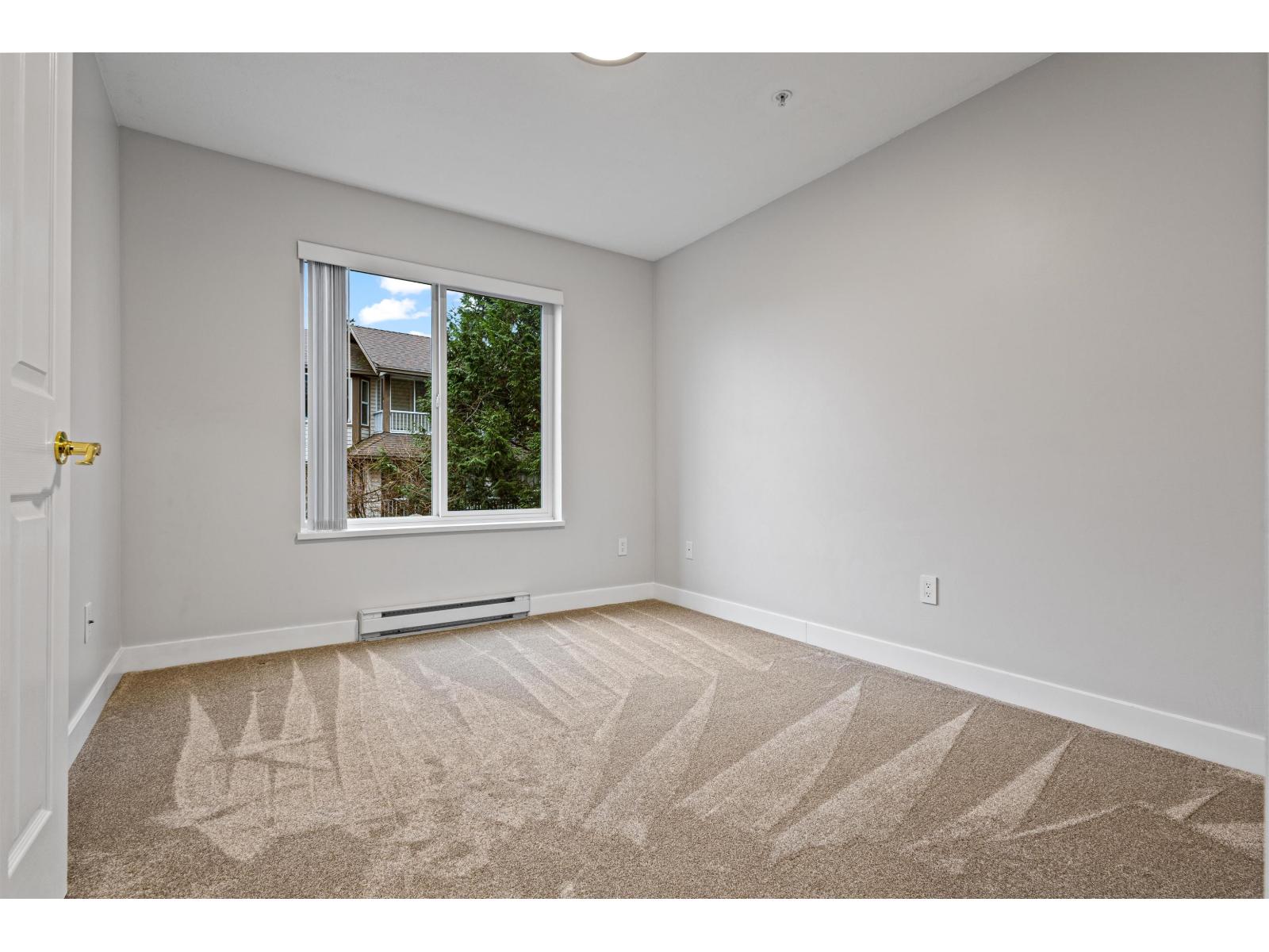206 32120 Mt Waddington Avenue Property Photo 15