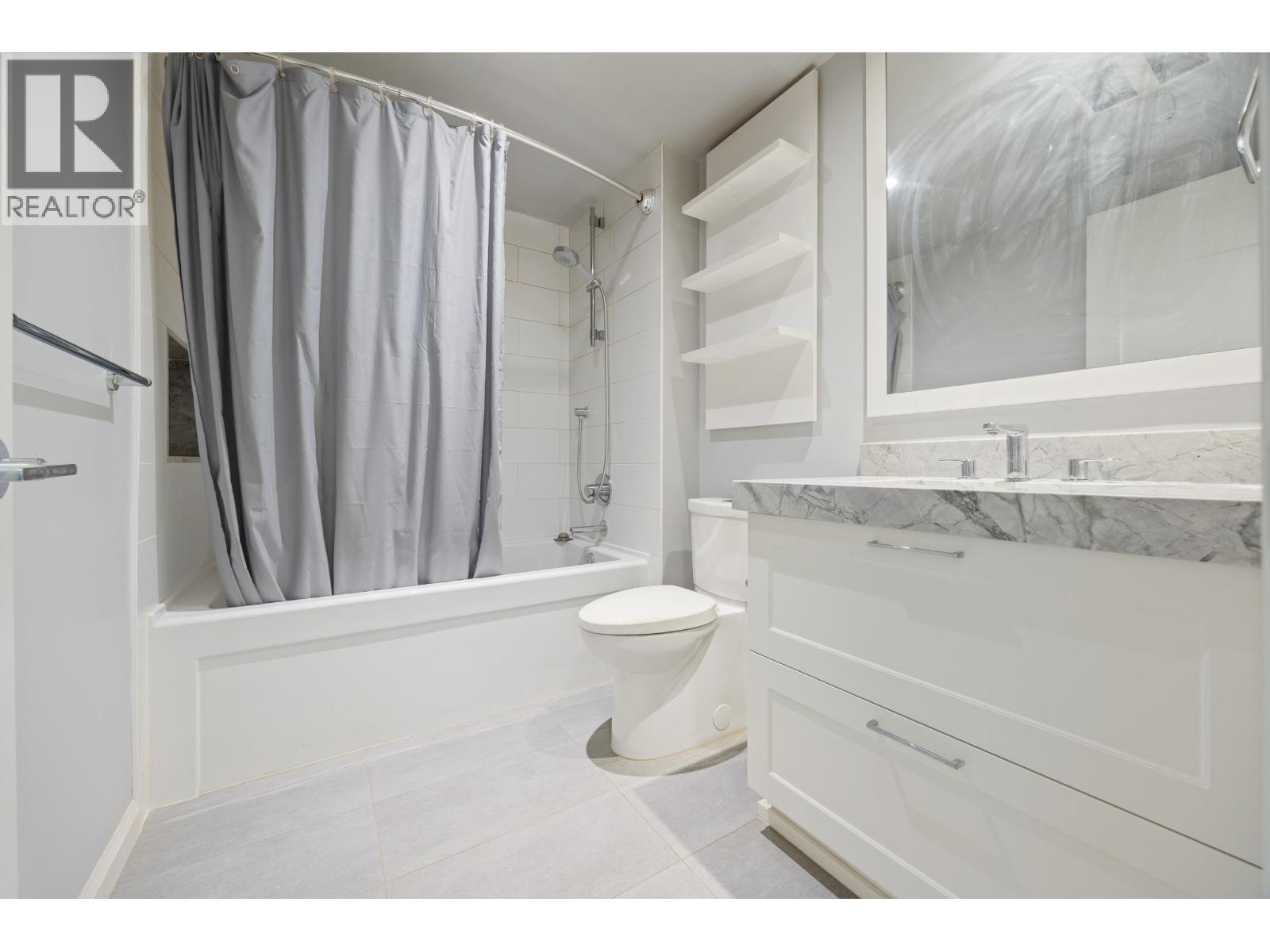 1401 520 Como Lake Avenue Property Photo 21