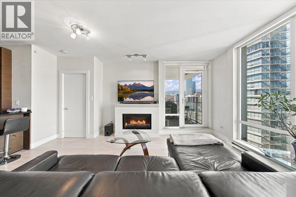 2404 565 Smithe Street Property Photo 2