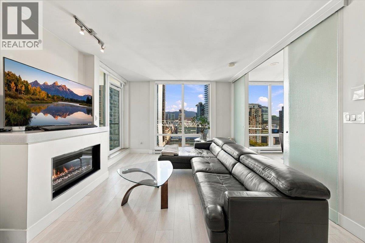 2404 565 Smithe Street Property Photo 3