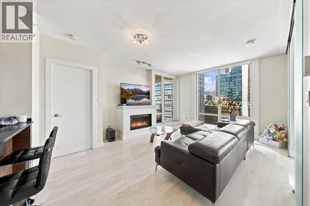 2404 565 Smithe Street Property Photo 4