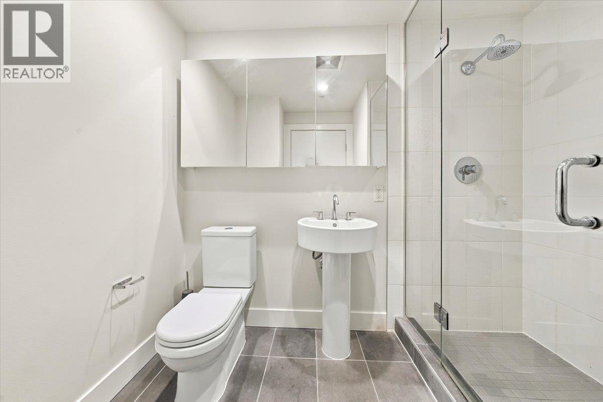 2404 565 Smithe Street Property Photo 17