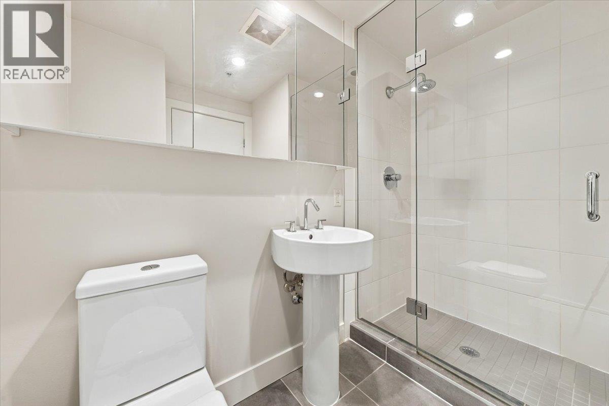 2404 565 Smithe Street Property Photo 18