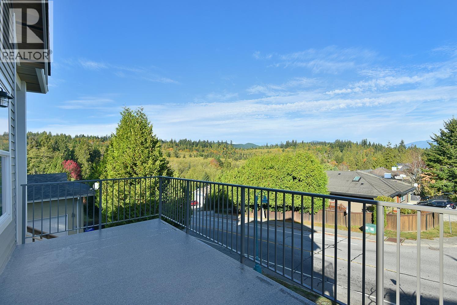 5825 Trail Avenue Property Photo 10