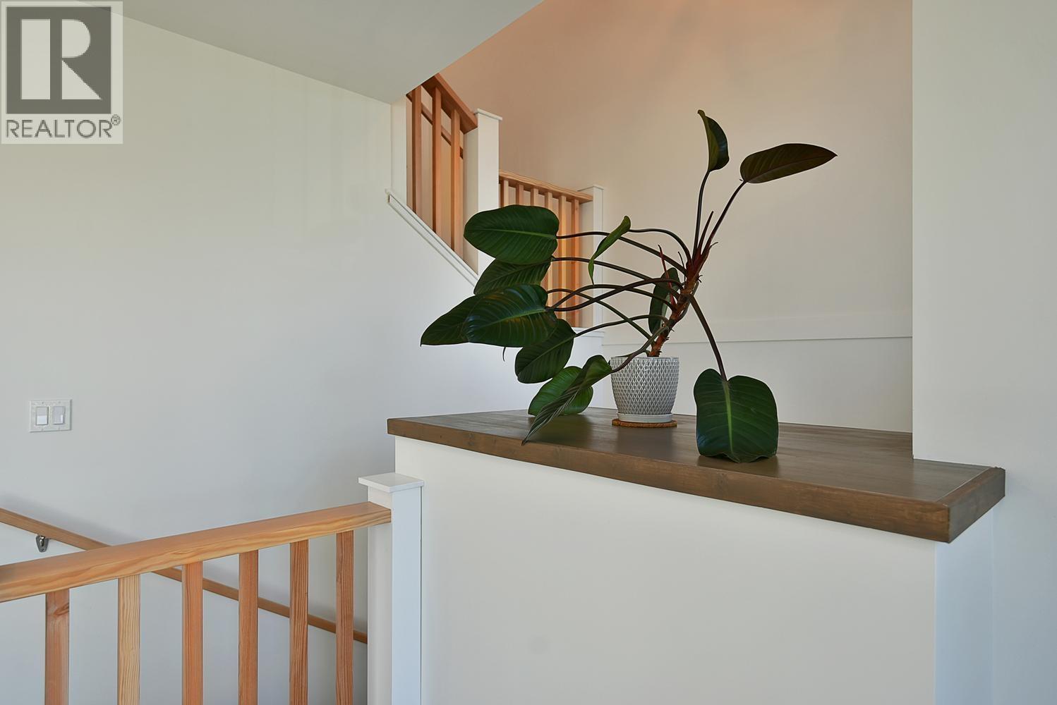 5825 Trail Avenue Property Photo 16