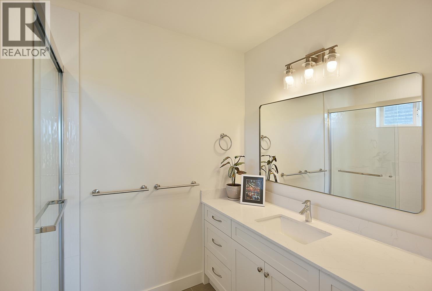5825 Trail Avenue Property Photo 26