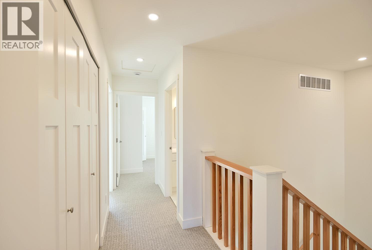 5825 Trail Avenue Property Photo 27