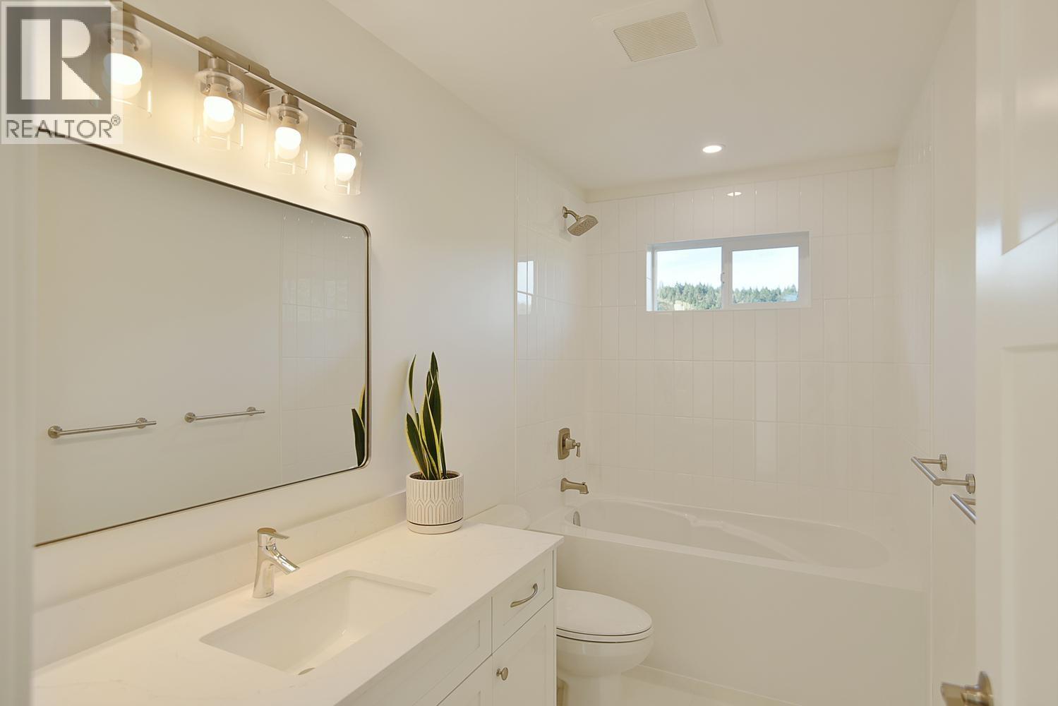 5825 Trail Avenue Property Photo 28