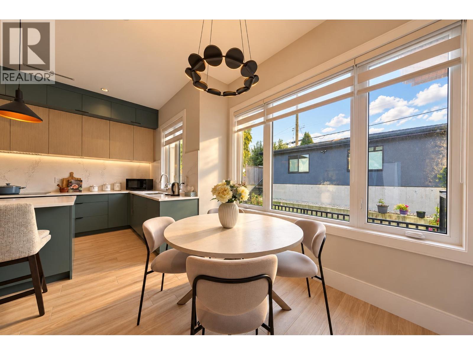 6376 Burns Street Property Photo 13