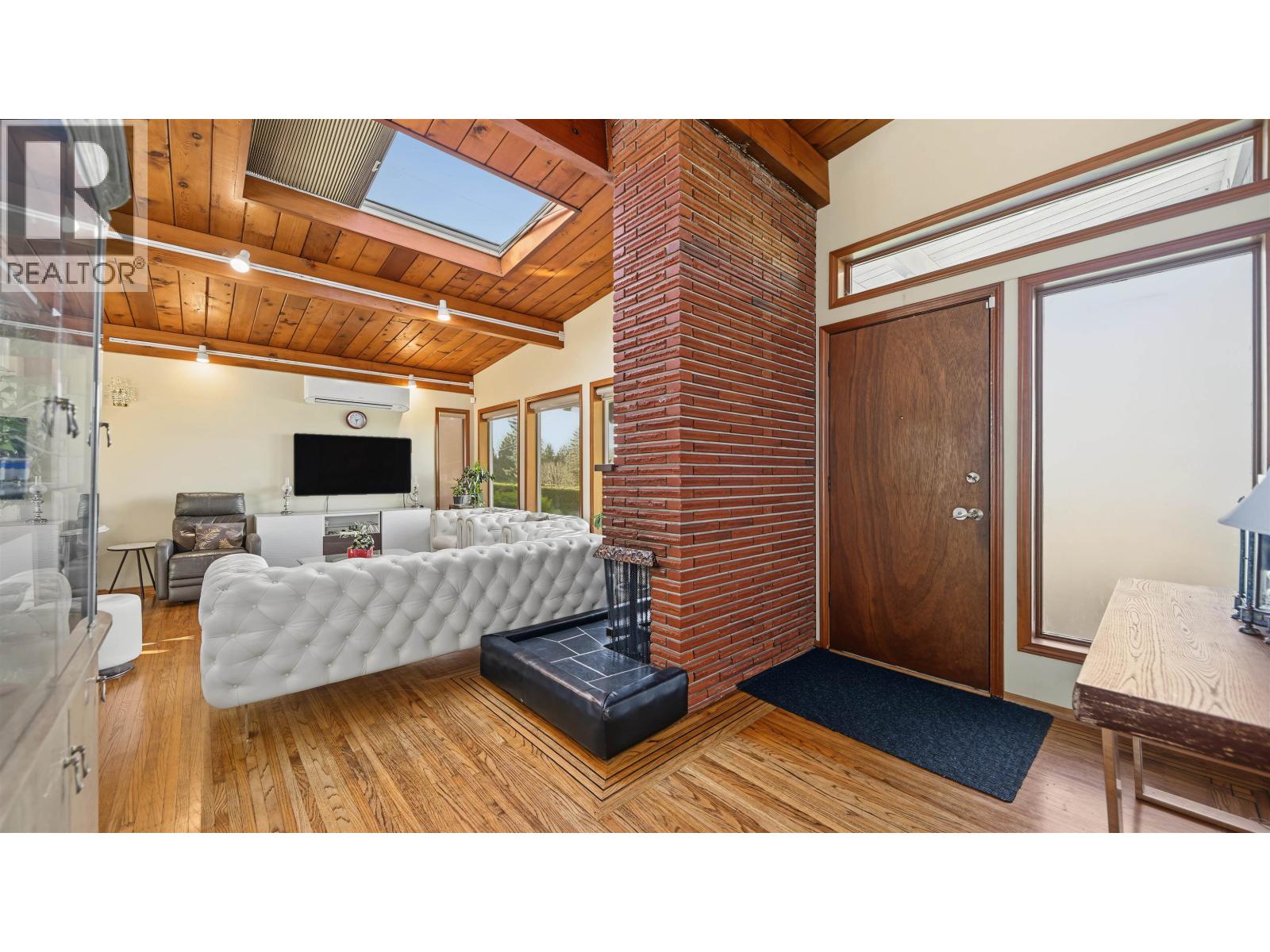 2206 Pinecrest Avenue Property Photo 10