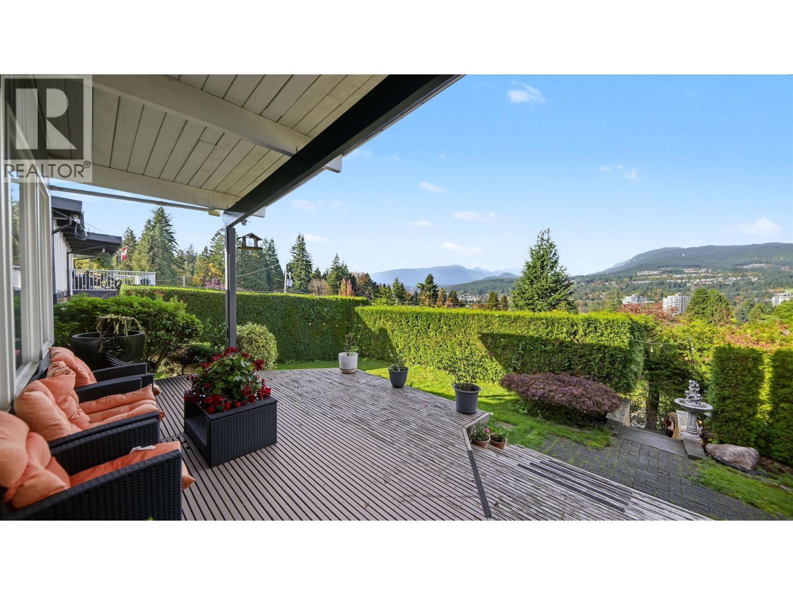 2206 Pinecrest Avenue Property Photo 11
