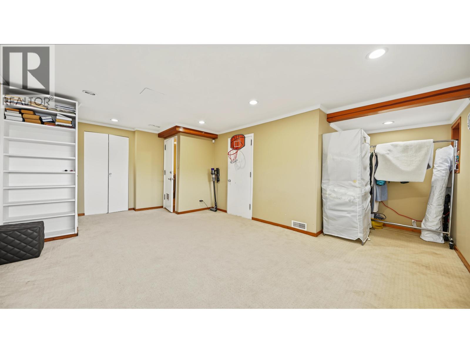 2206 Pinecrest Avenue Property Photo 20