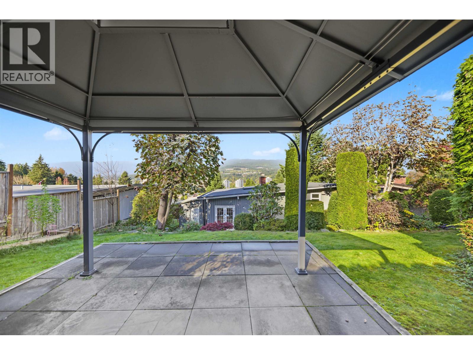 2206 Pinecrest Avenue Property Photo 26