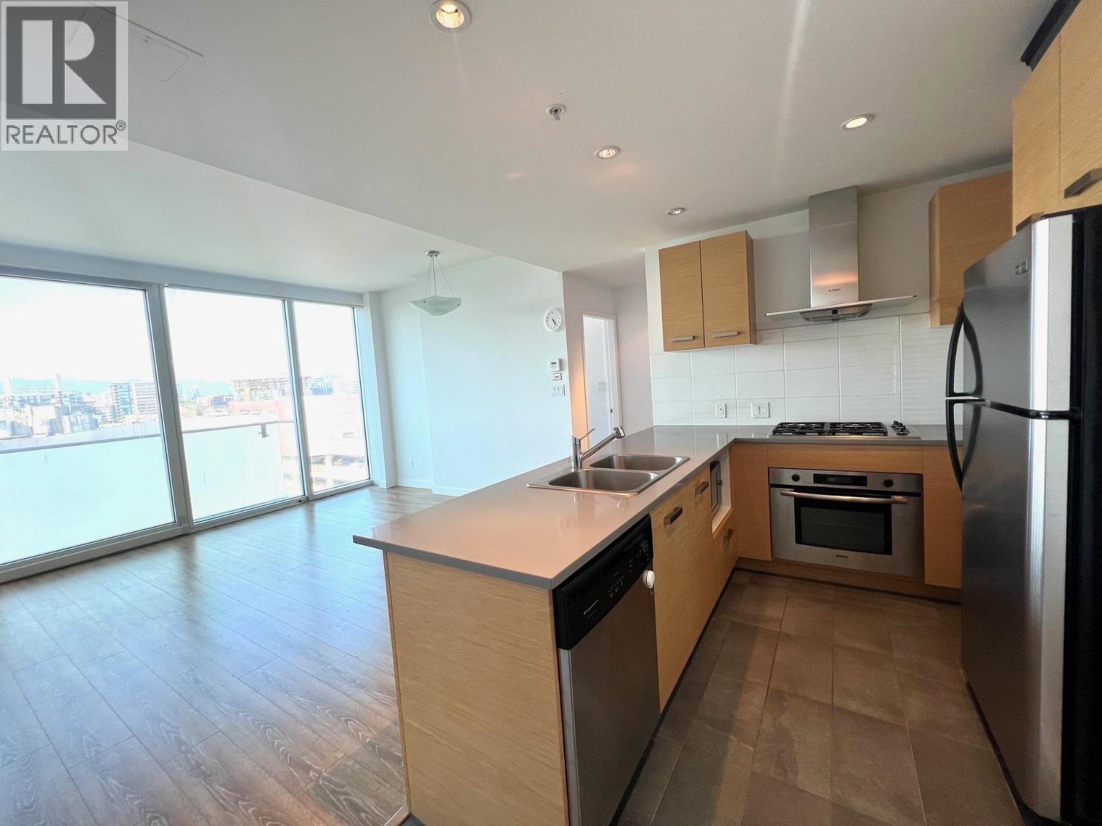 716 8080 CAMBIE ROAD Property Photo 1