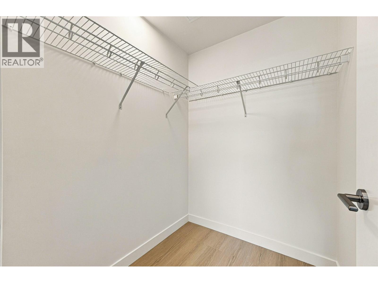 419 82 First Street Property Photo 11