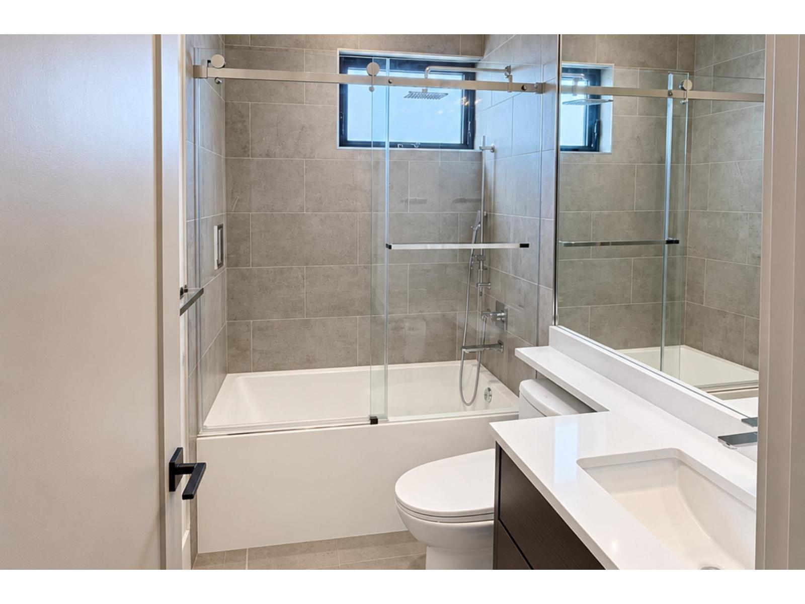 2748 Montana Place Property Photo 18