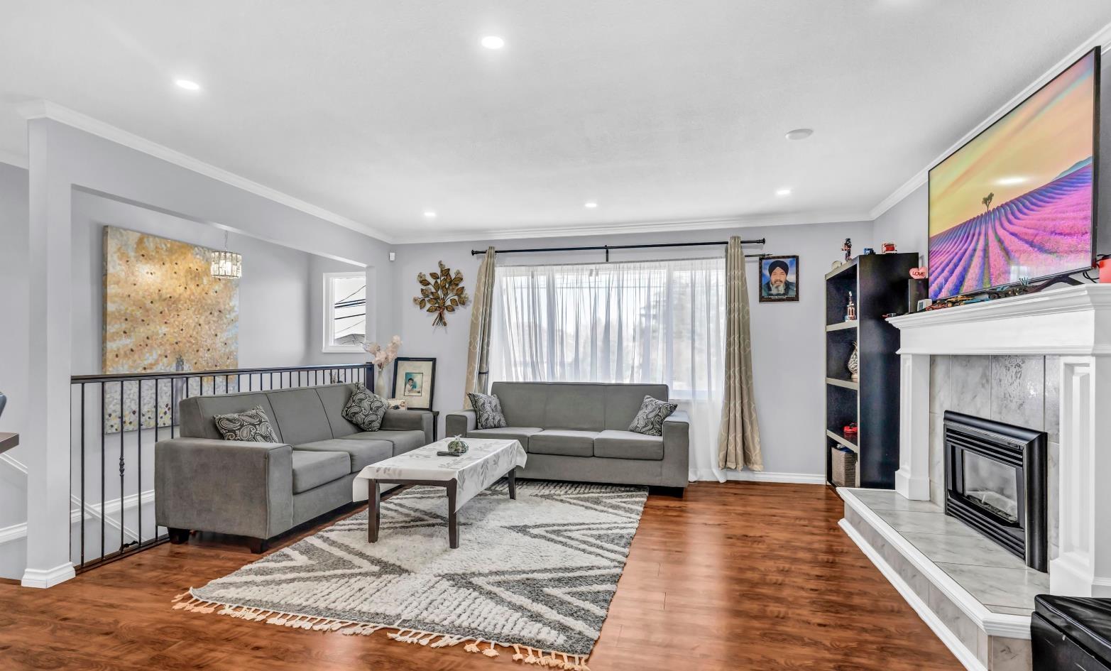 18240 64 Avenue Property Photo 11