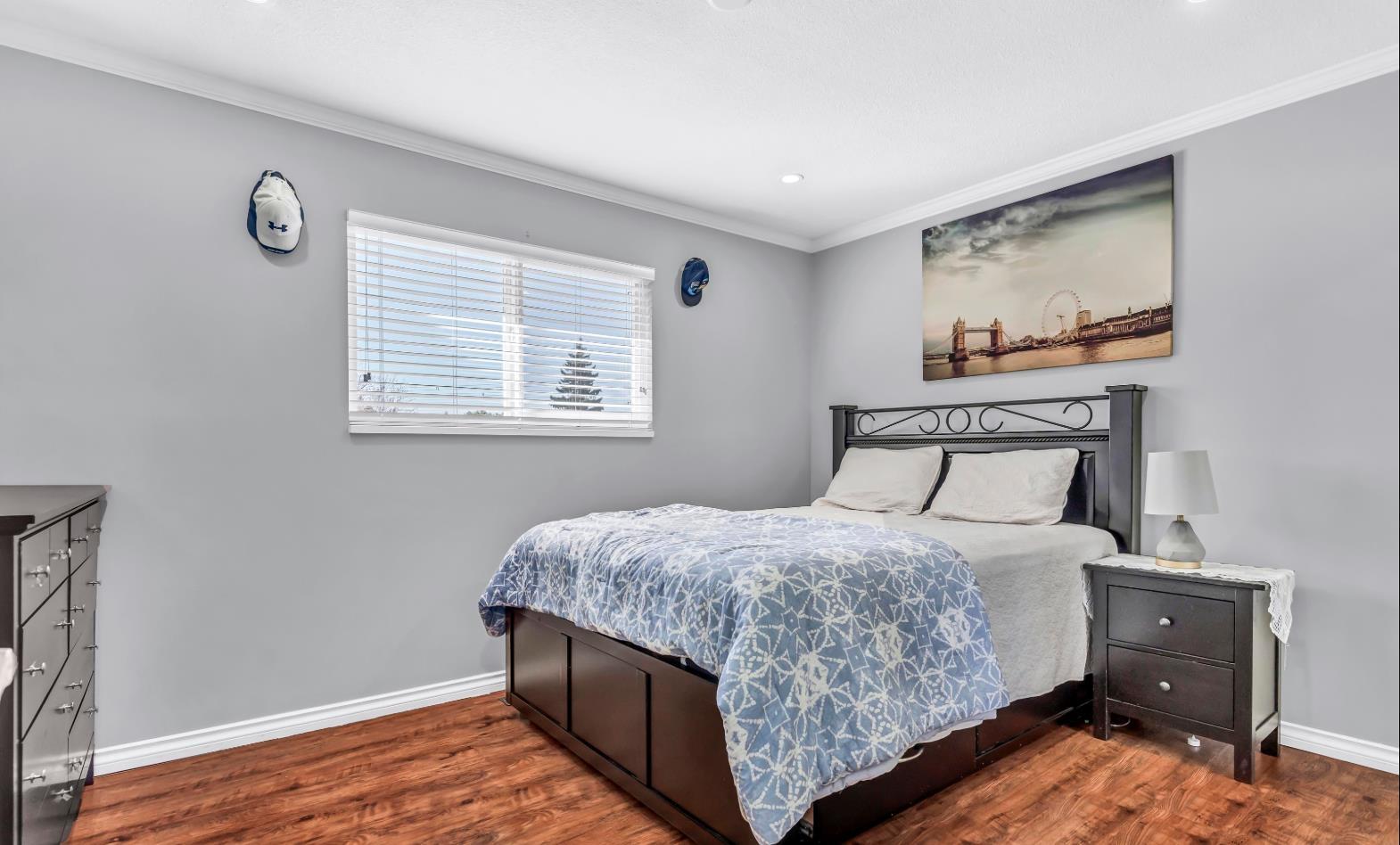 18240 64 Avenue Property Photo 15