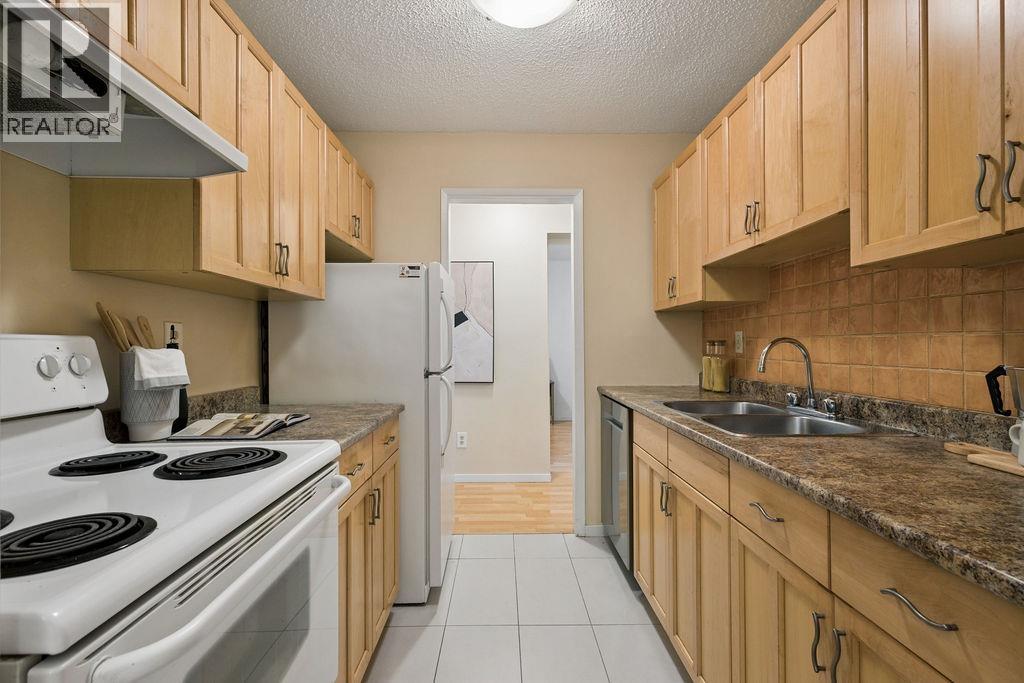 2 224 E 12th Avenue Property Photo 11