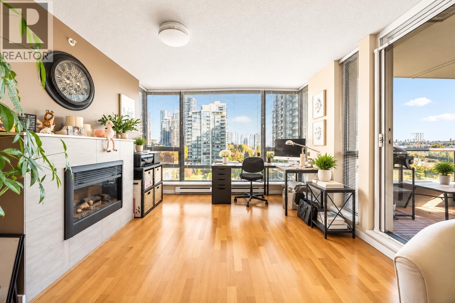 906 4118 DAWSON STREET