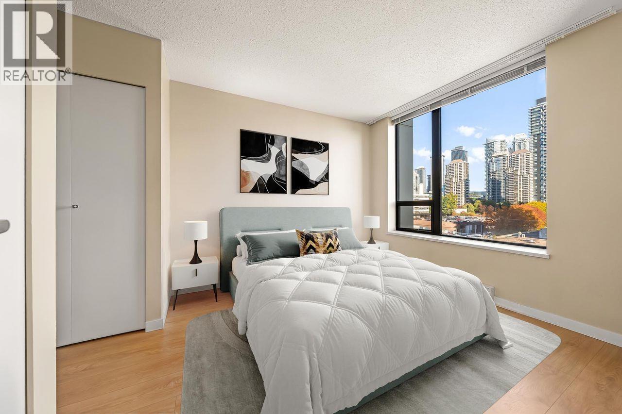 906 4118 Dawson Street Property Photo 12