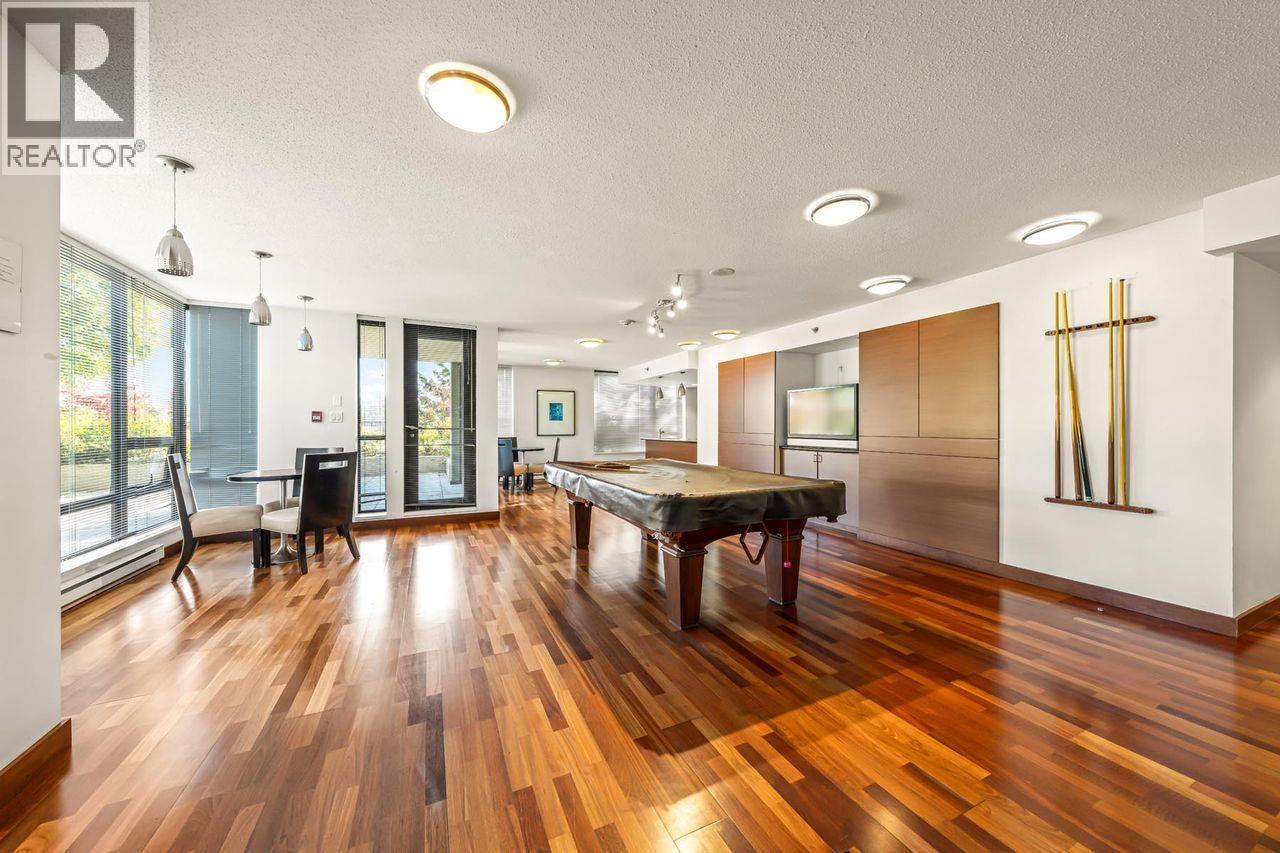 906 4118 Dawson Street Property Photo 22
