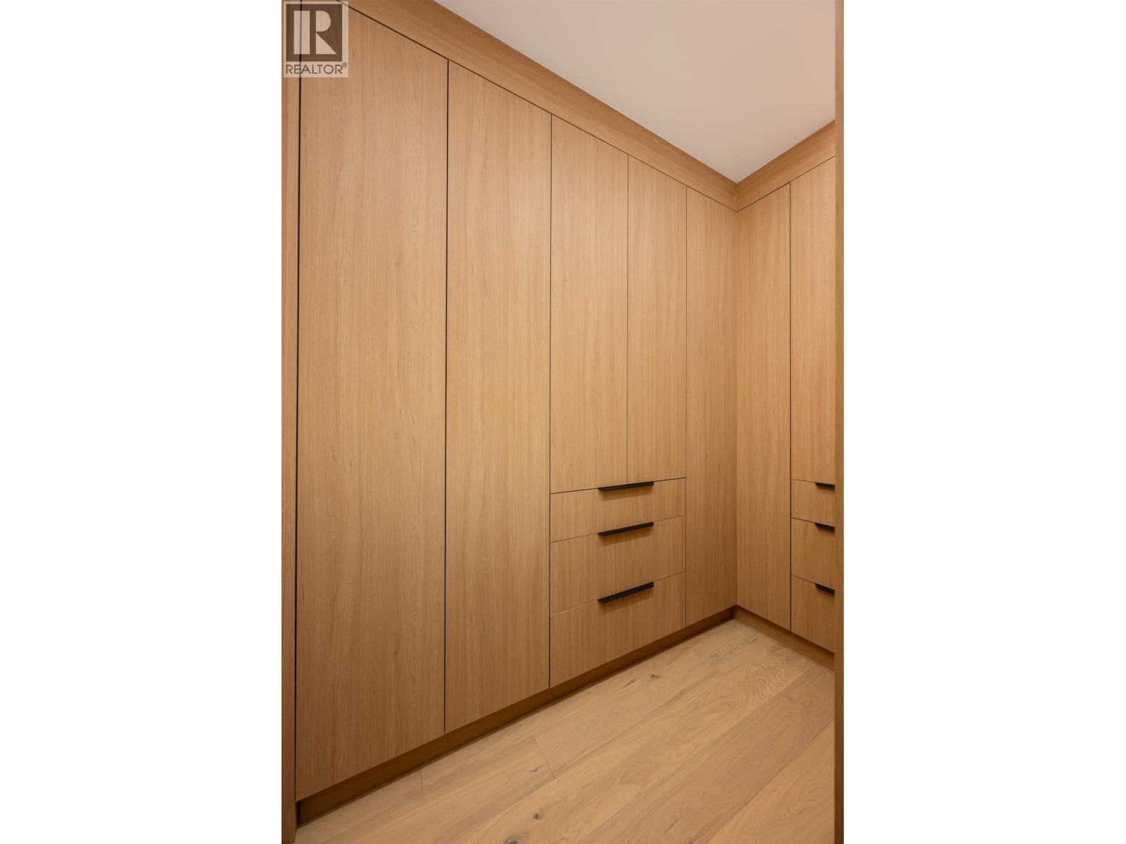 3651 Bowen Drive Property Photo 24