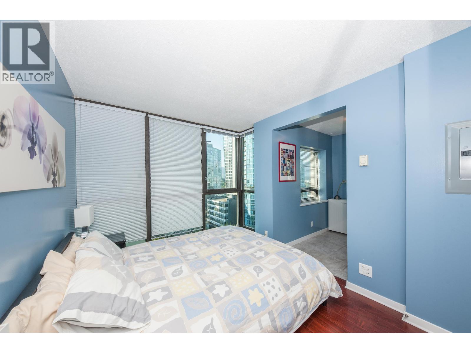910 1367 Alberni Street Property Photo 10
