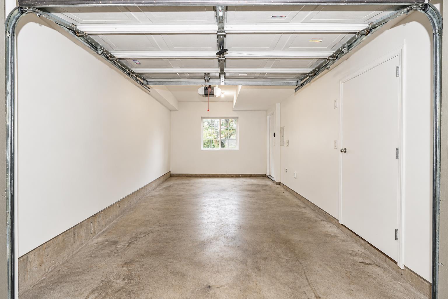 85 8775 161 Street Property Photo 27