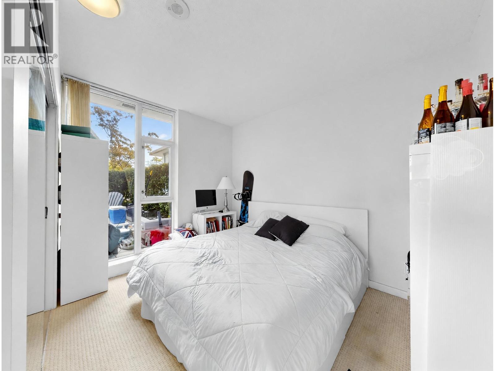 865 2080 W Broadway Property Photo 18
