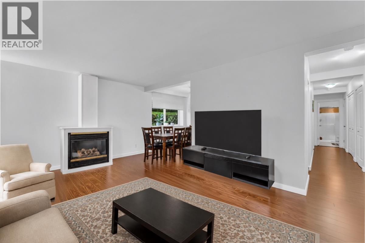 1 1420 Chesterfield Avenue Property Photo 4
