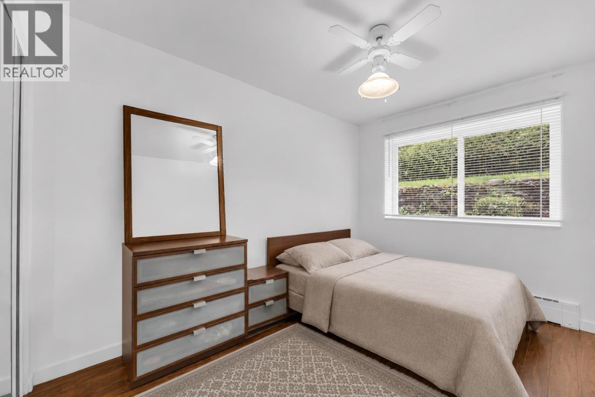 1 1420 Chesterfield Avenue Property Photo 10