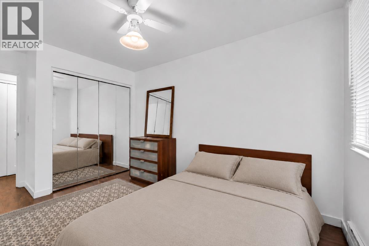 1 1420 Chesterfield Avenue Property Photo 11