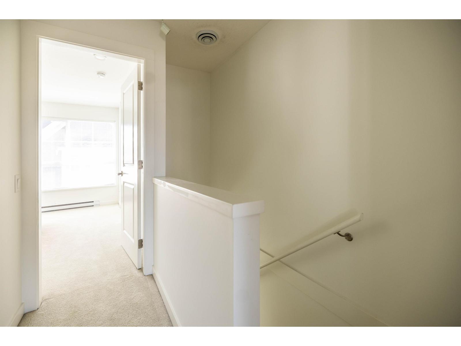 19 2838 Livingstone Avenue Property Photo 33
