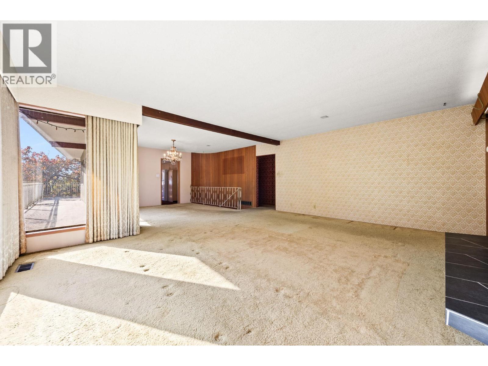 7649 Vivian Drive Property Photo 15