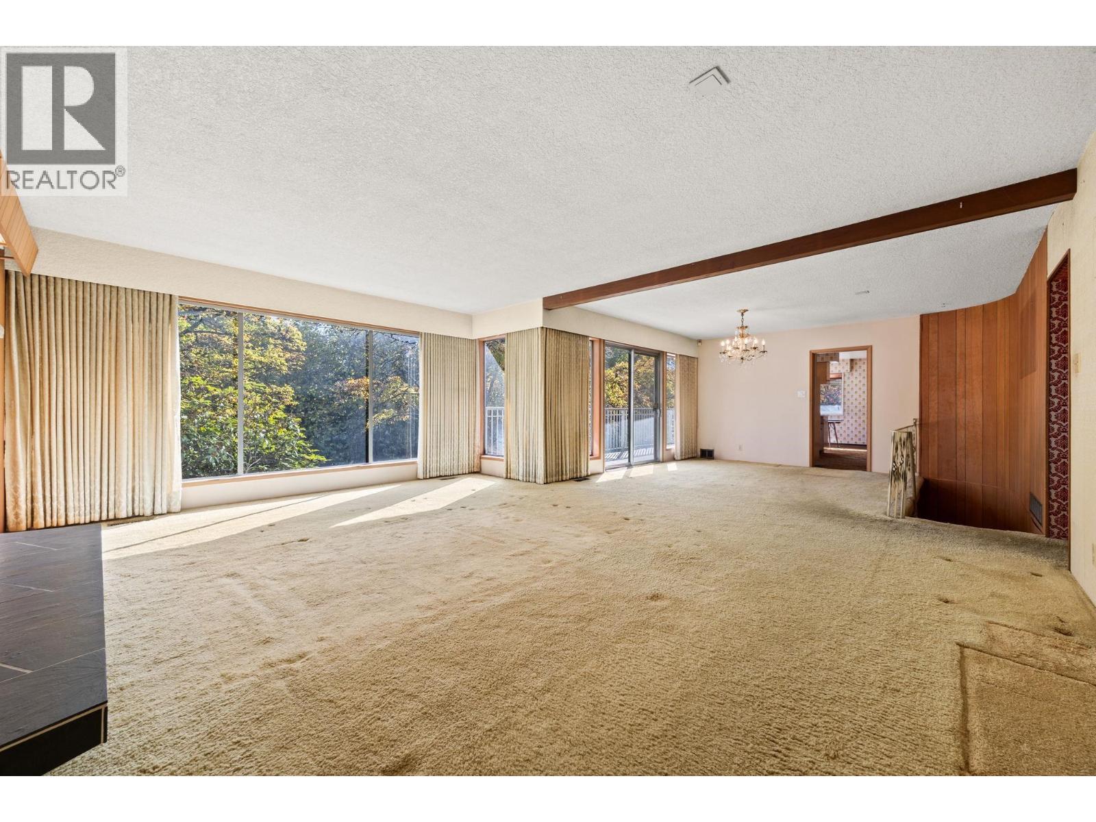 7649 Vivian Drive Property Photo 16