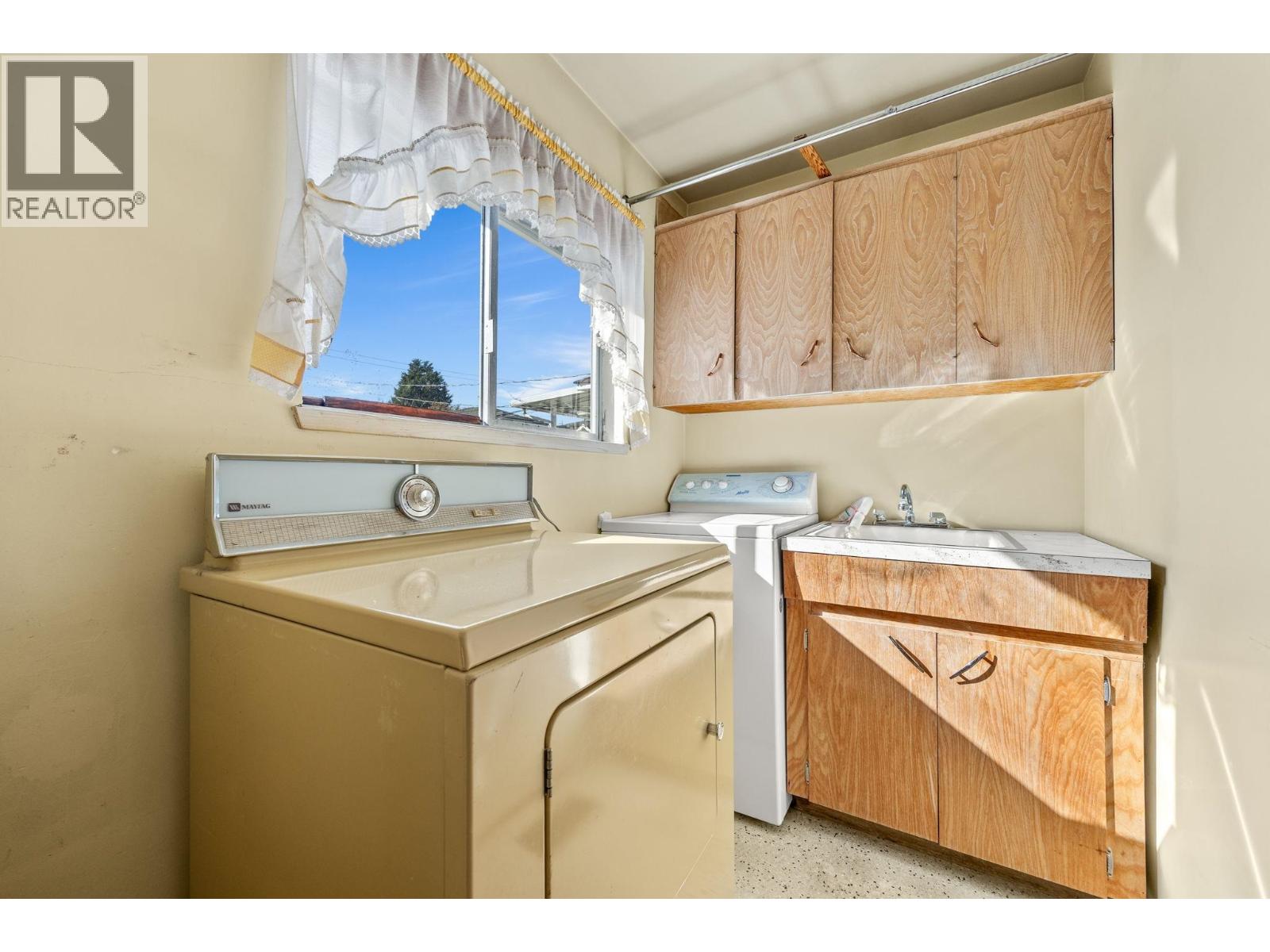 7649 Vivian Drive Property Photo 20