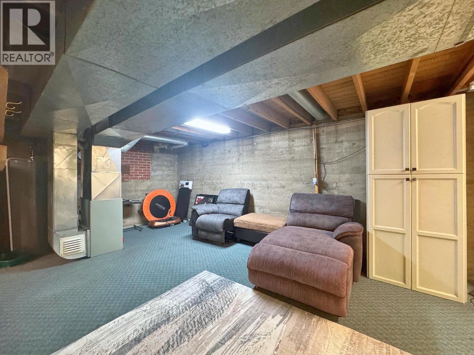4075 Fourth Avenue Property Photo 25